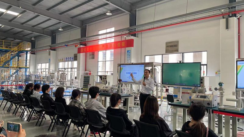 金属加工助剂：助力加工工艺提升的关键因素**